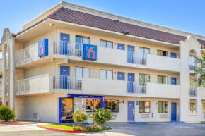 Motel 6-Phoenix, AZ - West